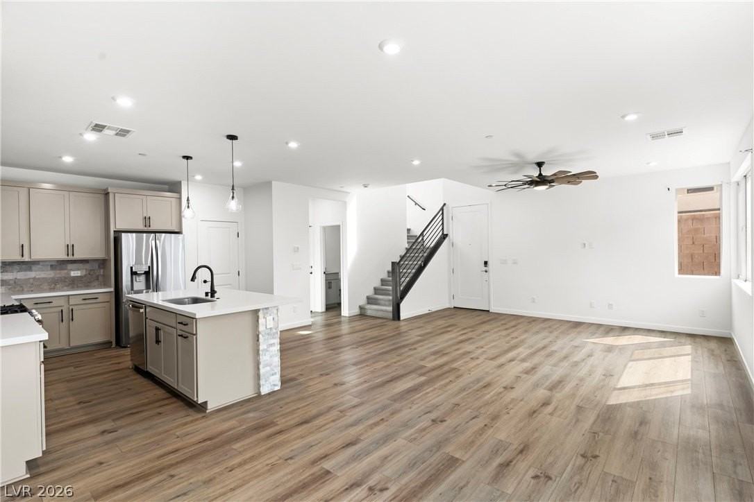 633 Infinity Ridge St - Photo 5 of 32