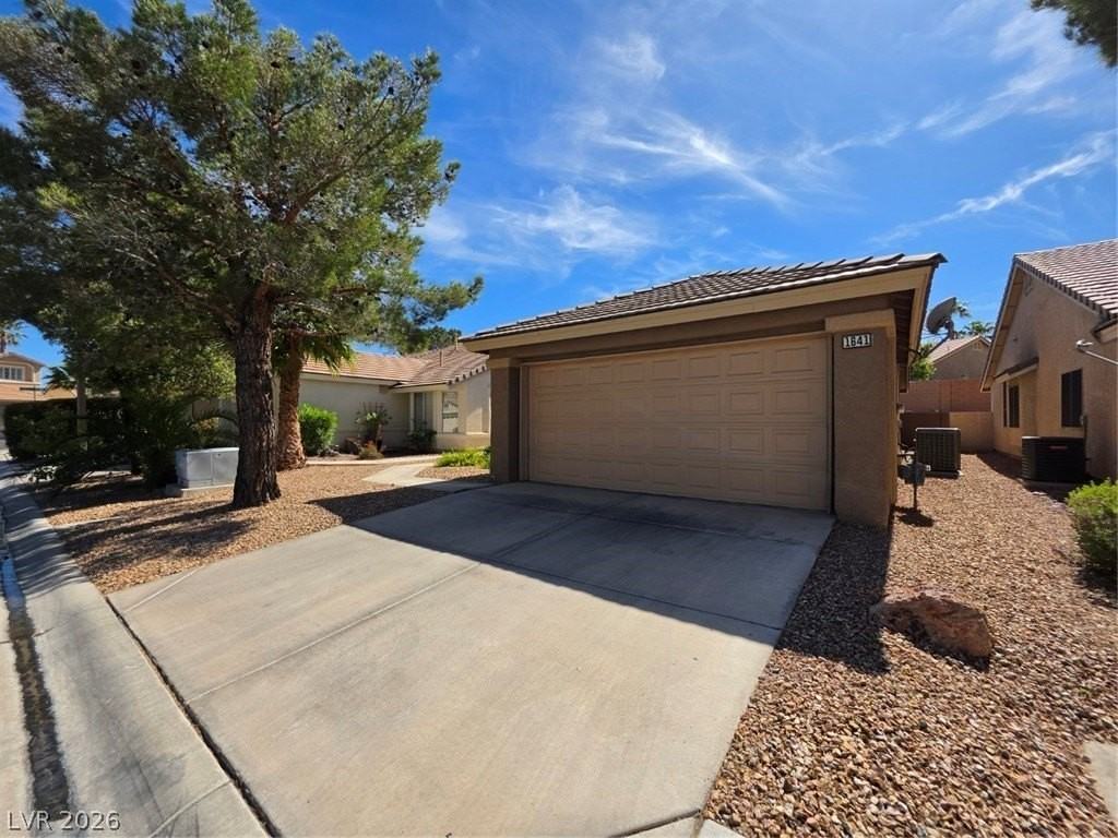 1641 Eagle Peak Way - Photo 3 of 37