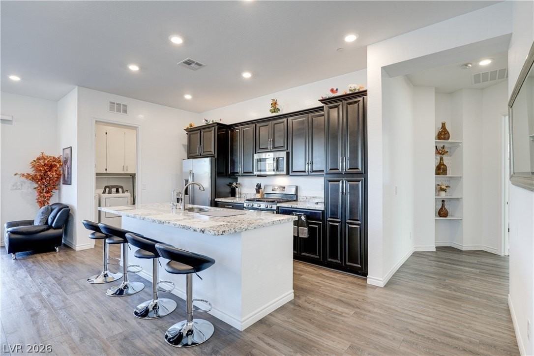 209 Coltrane Canyon Ave - Photo 5 of 24