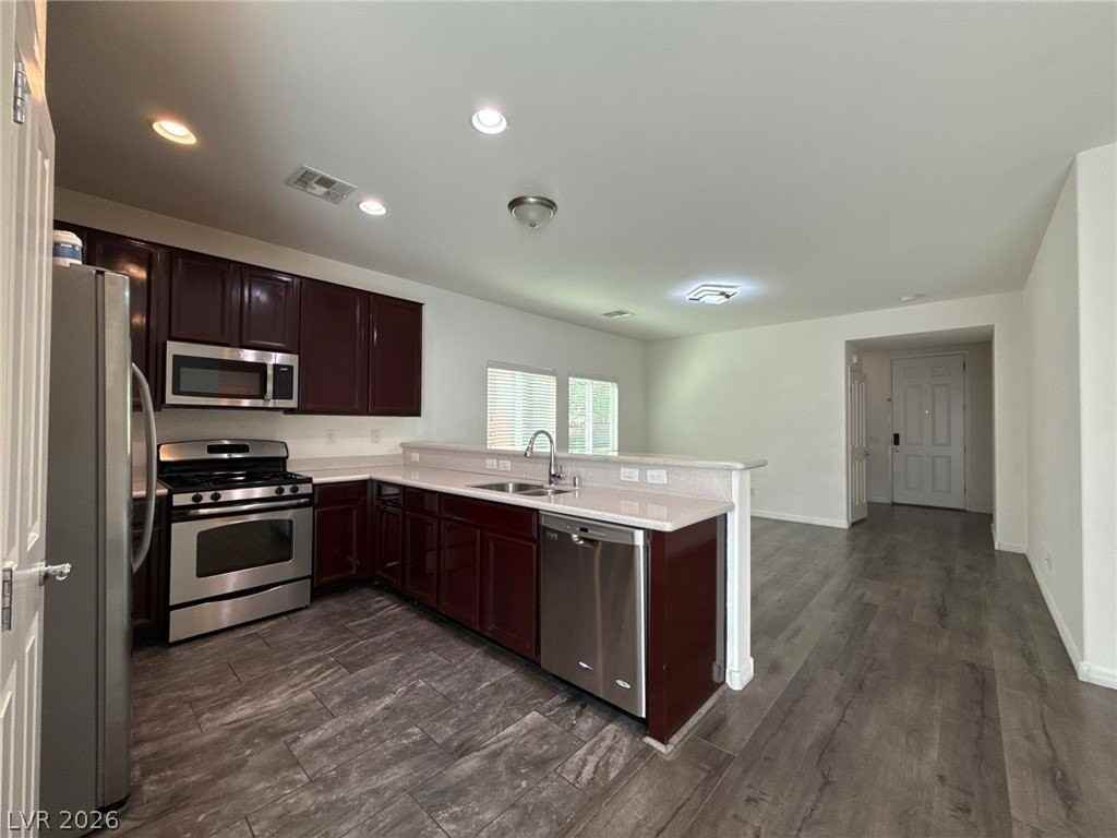 10208 Arch Bluff St - Photo 4 of 44