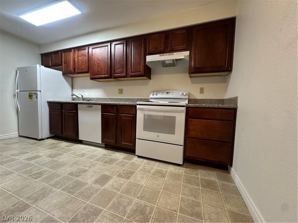 4320 Sandy River Dr #96 - Photo 4 of 12
