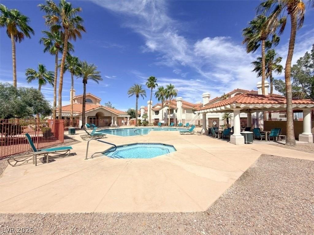 556 Yacht Harbor Dr #202 - Photo 3 of 23