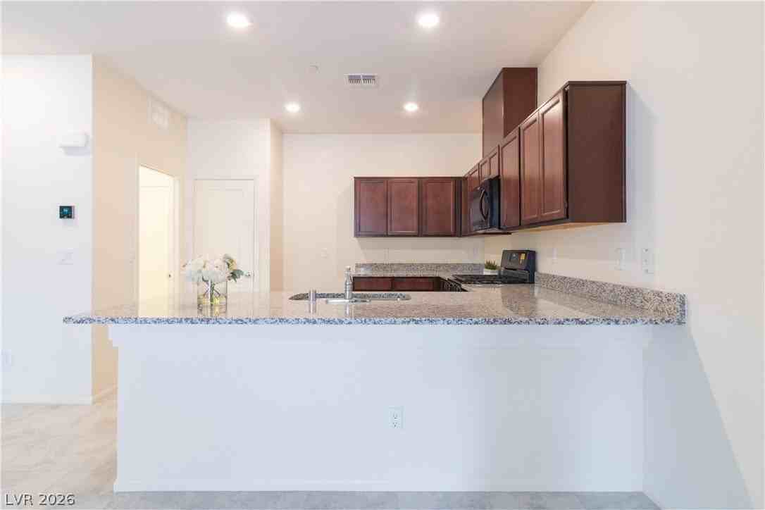 3208 Brynley Ave - Photo 5 of 26