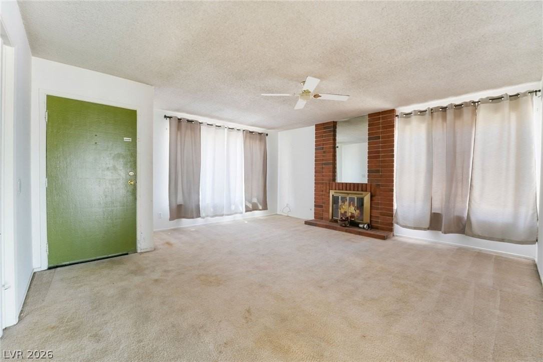 2102 E Russell Rd - Photo 2 of 35
