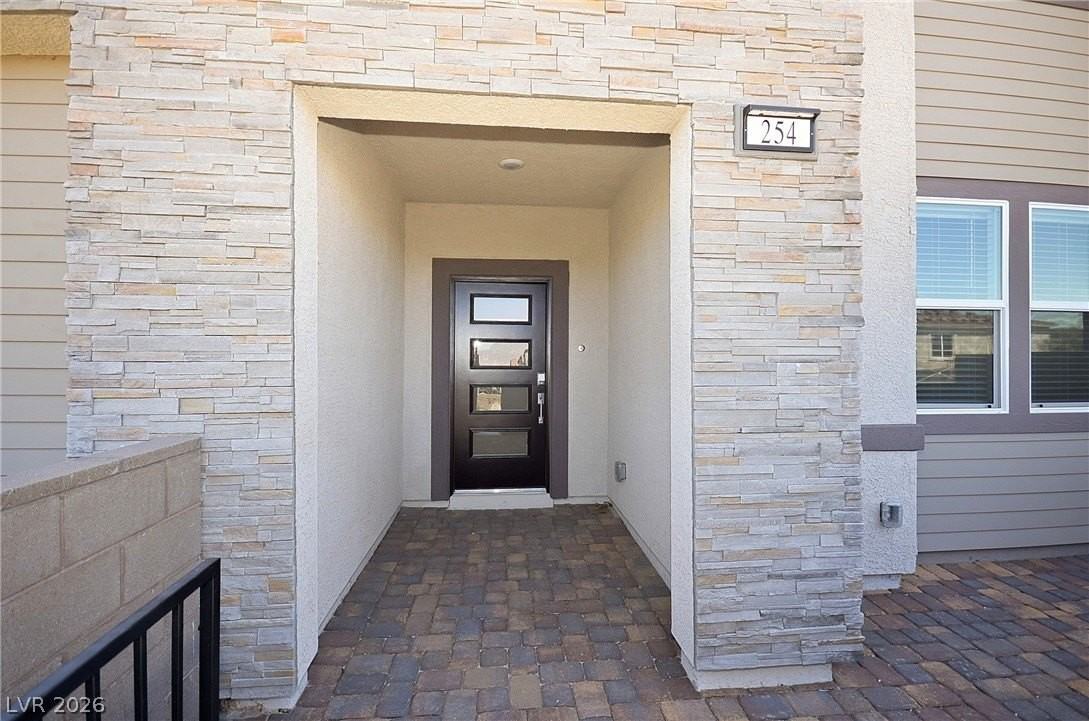 254 Walsh Peak Ave - Photo 6 of 34