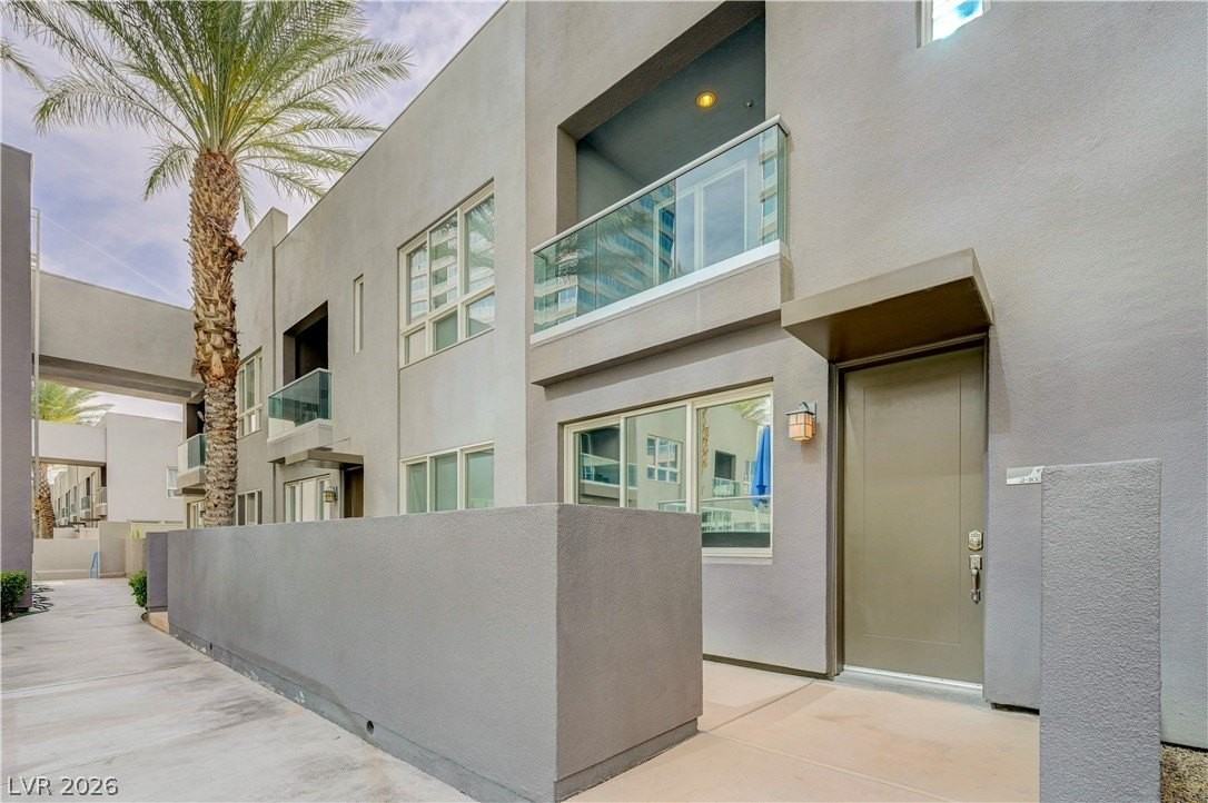 4535 Dean Martin Dr #103 - Photo 3 of 50