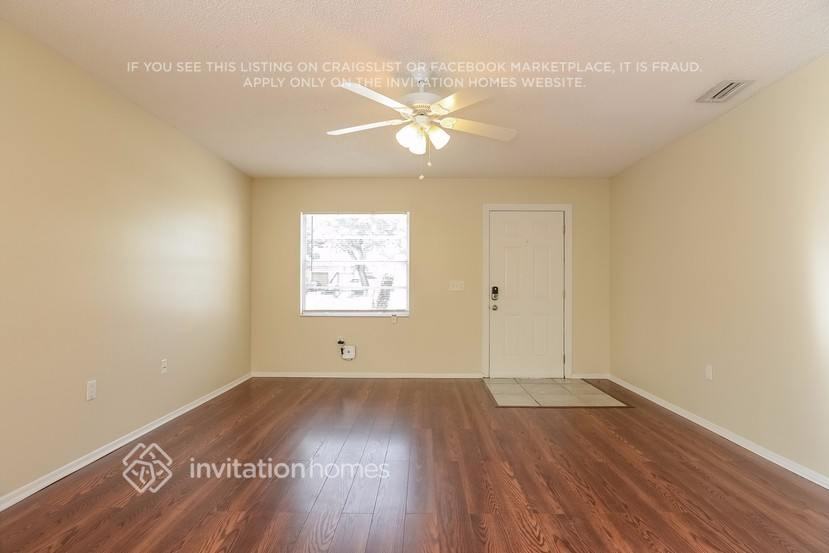2001 E Giddens Ave - Photo 4 of 25