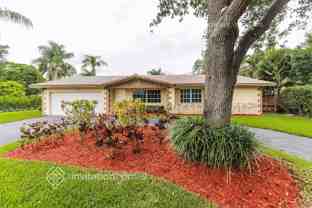 11090 Glenwood Dr - Photo 1 of 1