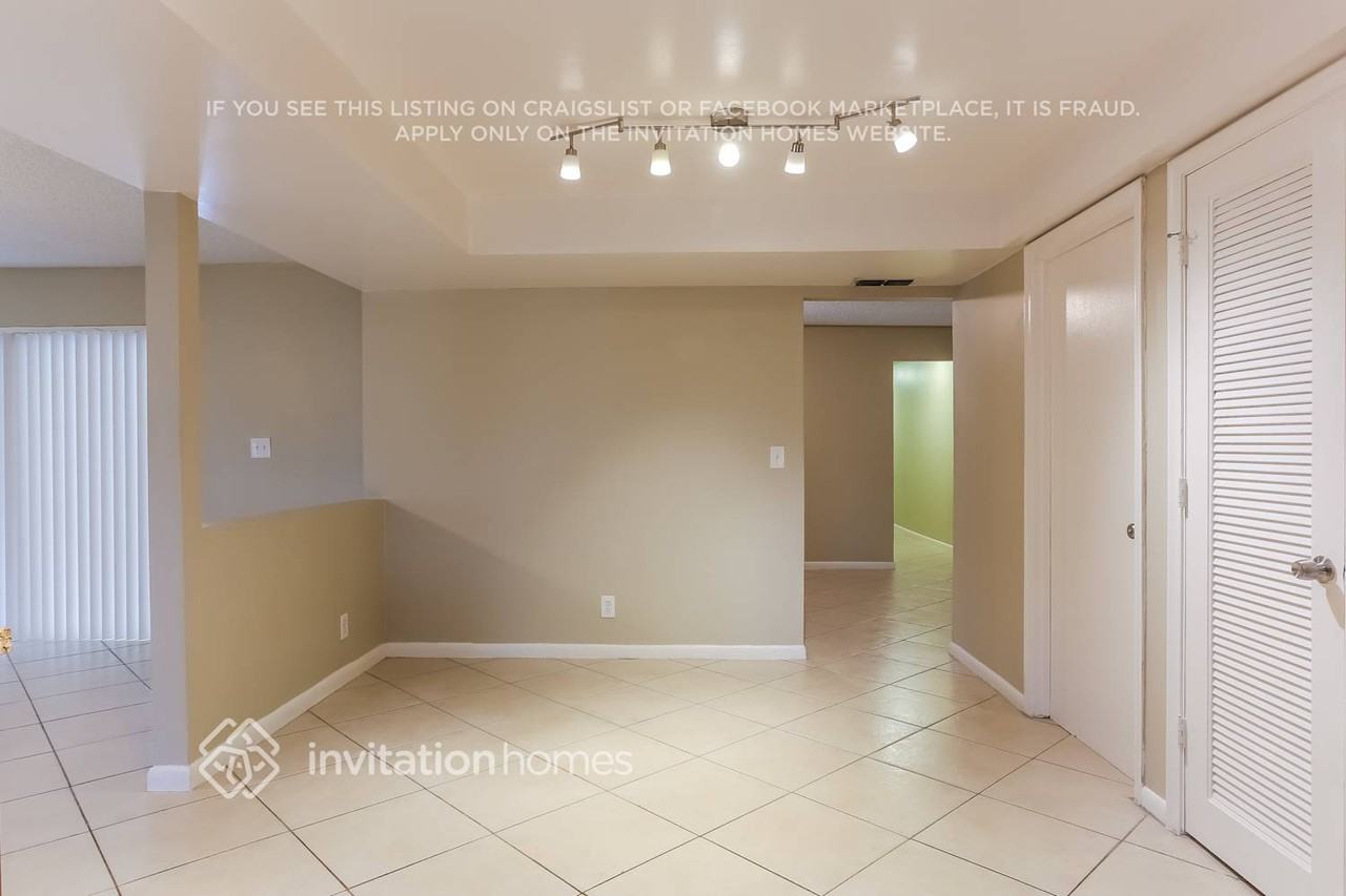11090 Glenwood Dr - Photo 6 of 12