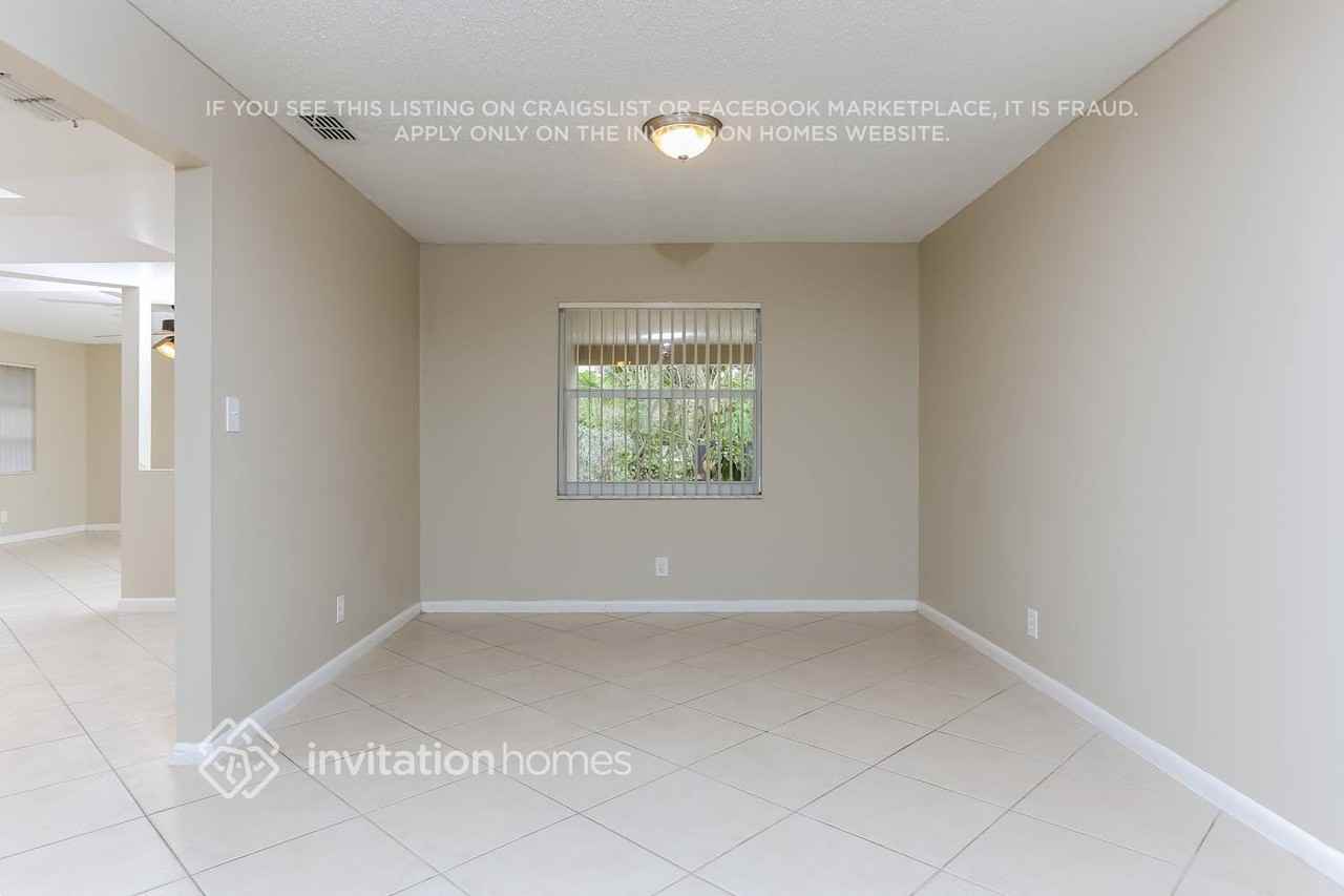 11090 Glenwood Dr - Photo 7 of 12