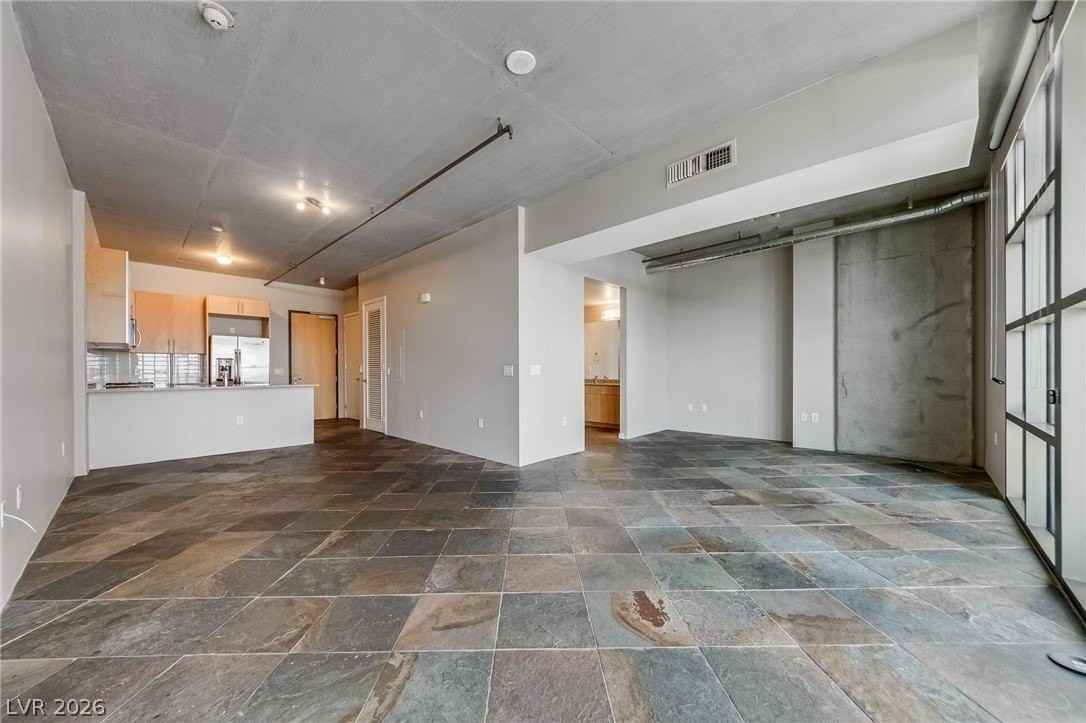 353 E Bonneville Ave #345
