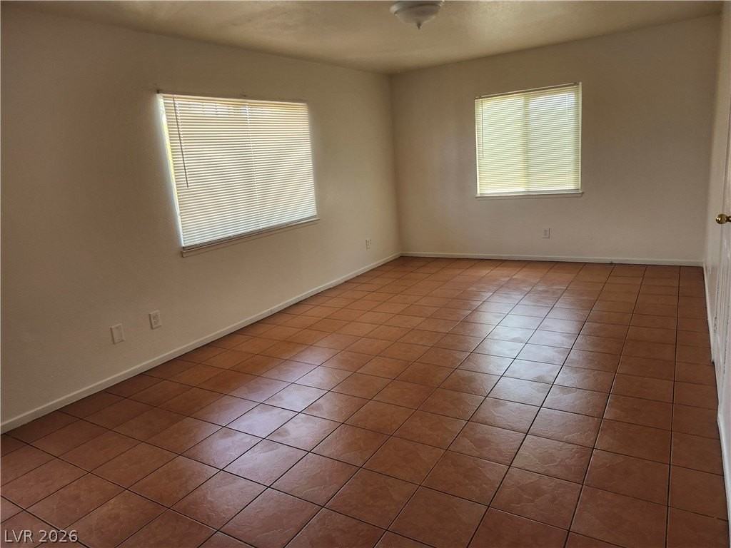 3437 E Cheyenne Ave #D - Photo 2 of 11