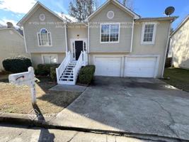 featured image of 842 Stonebridge Cres