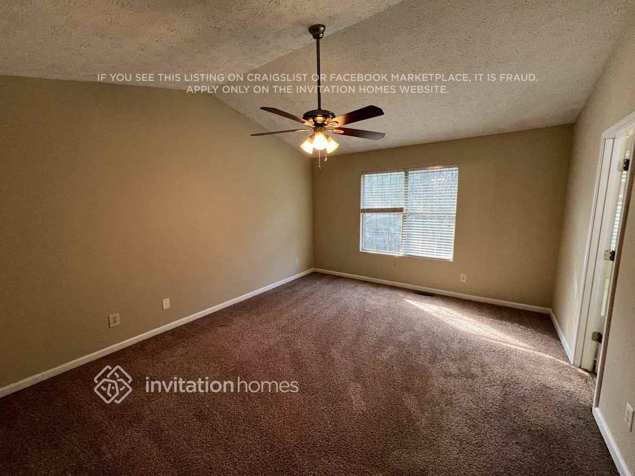 842 Stonebridge Cres - Photo 7 of 13