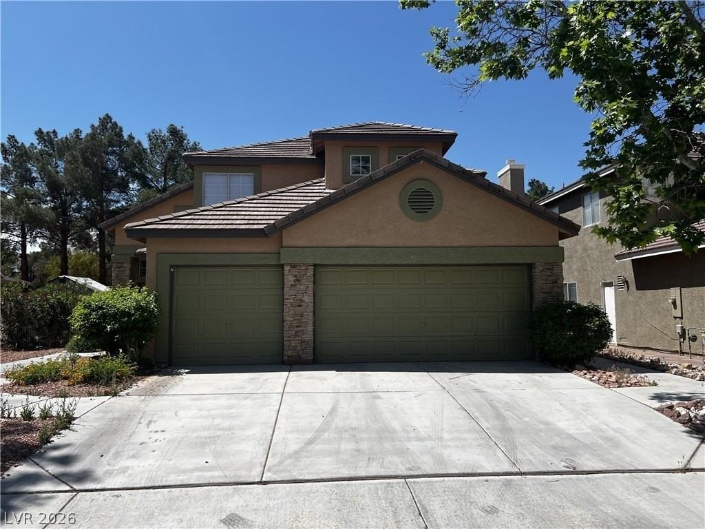 8327 San Ramon Dr