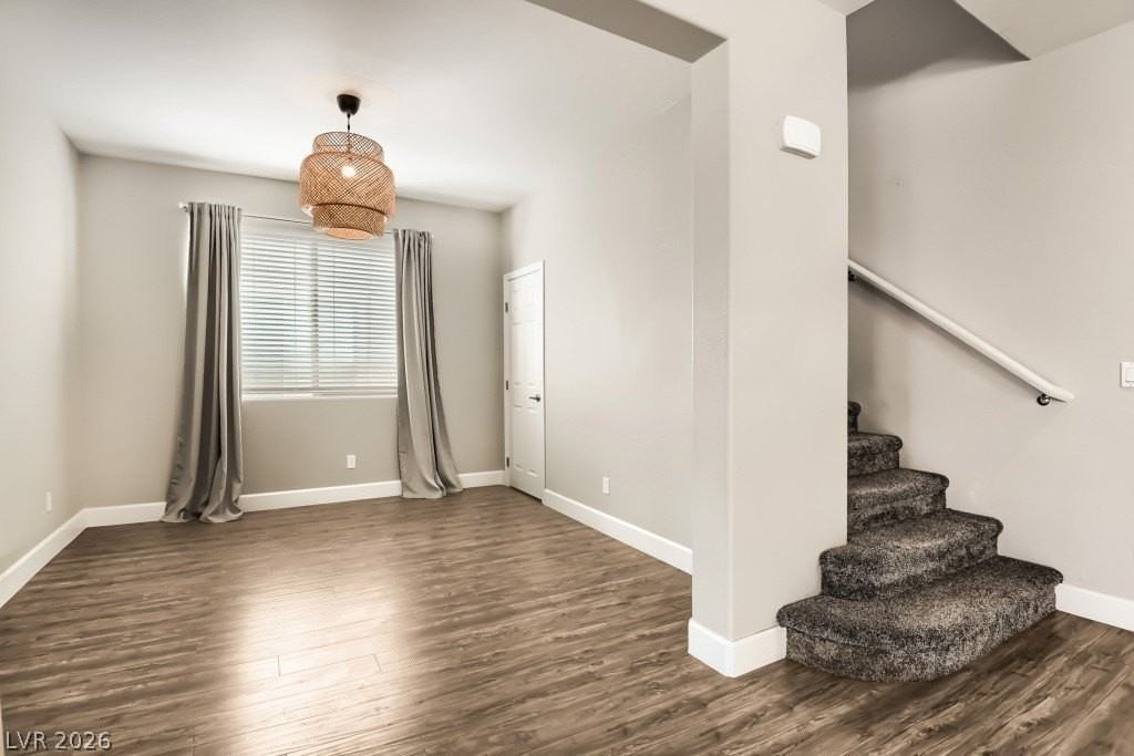 10356 Mystic Pine Rd - Photo 7 of 31