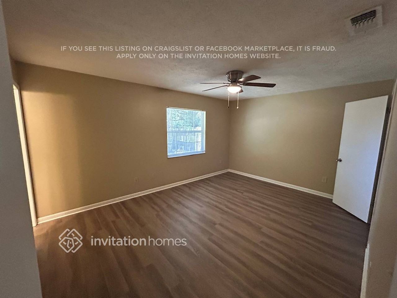 4402 Presidential St - Photo 6 of 13