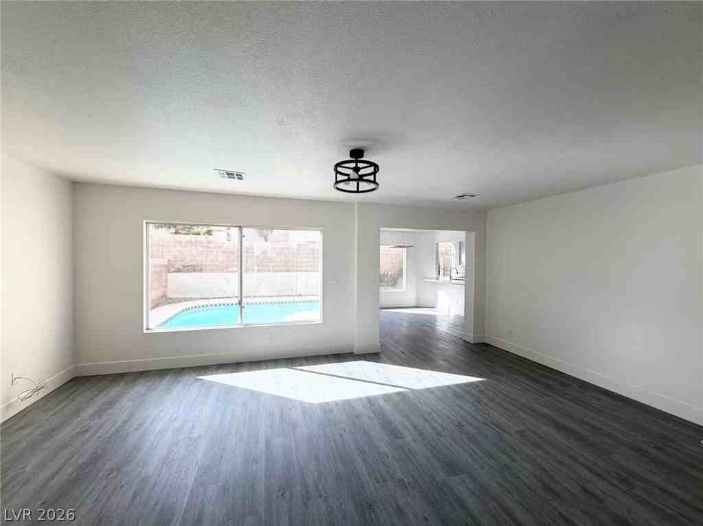 261 Delfino Way - Photo 5 of 27
