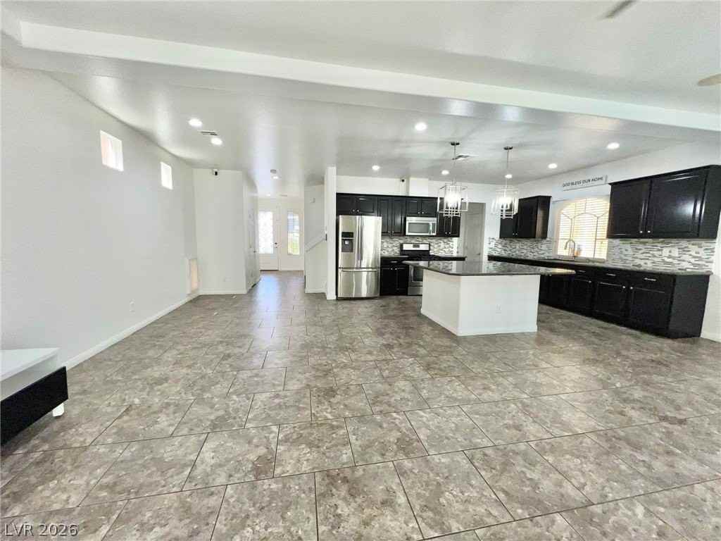 8412 Golden Amber St - Photo 6 of 32