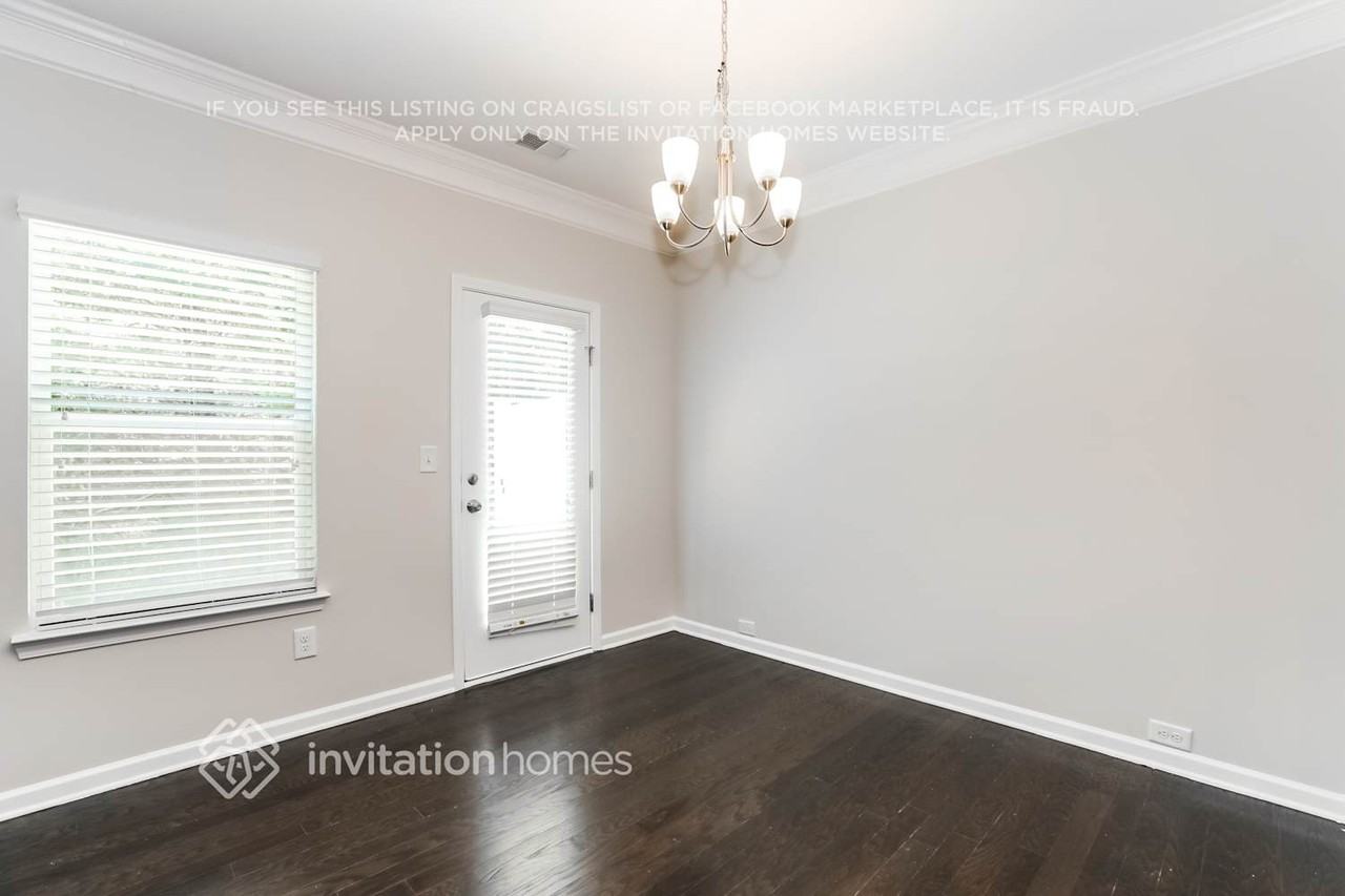 255 Green Bridge Ct - Photo 6 of 16