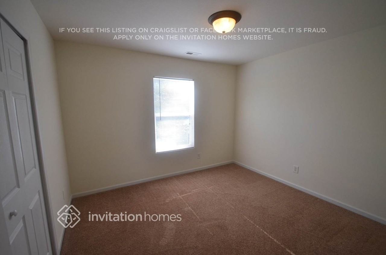 15509 Rathangan Dr - Photo 4 of 7