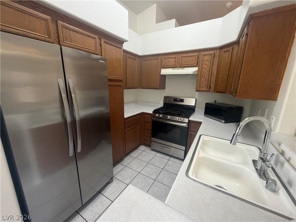 7505 Flat Rock St - Photo 6 of 20