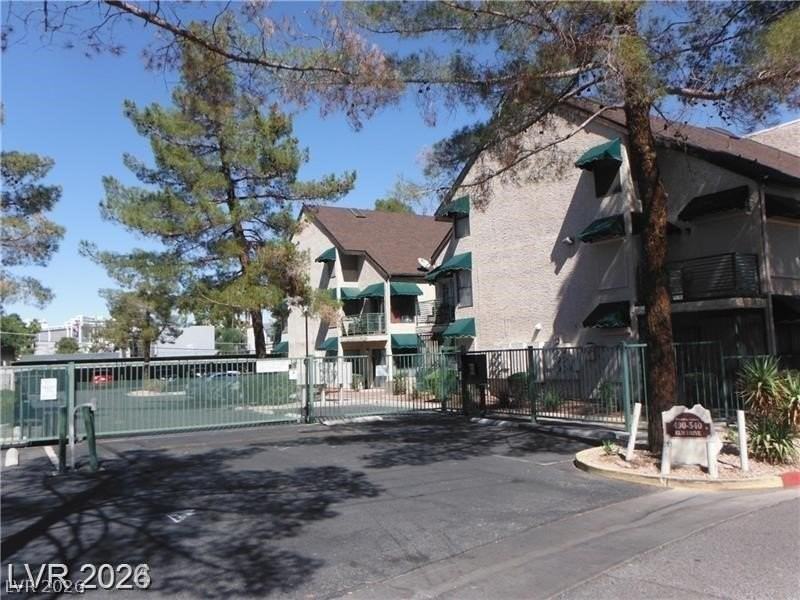 480 Elm Dr #206 - Photo 2 of 18