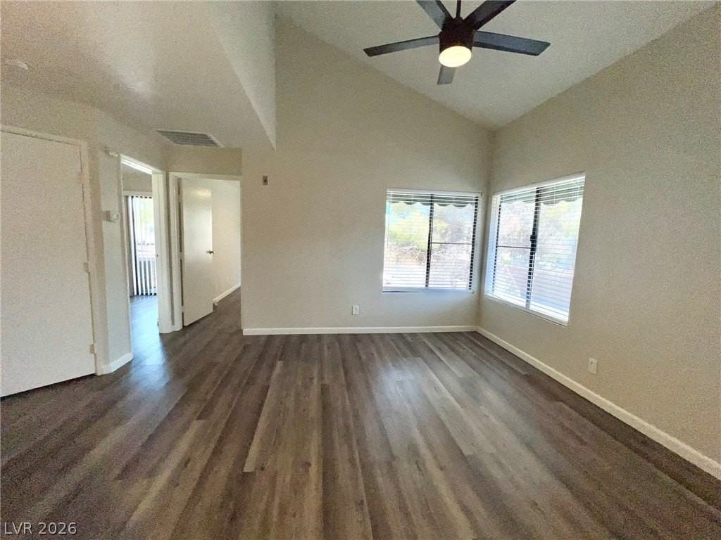 480 Elm Dr #206 - Photo 5 of 18