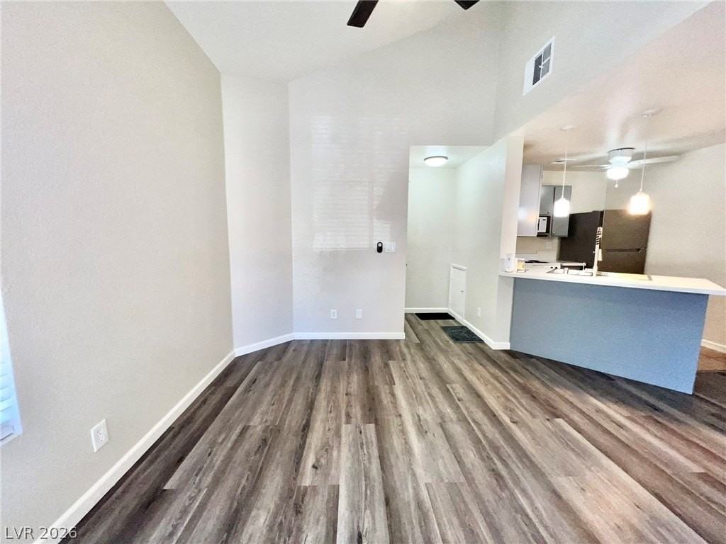 480 Elm Dr #206 - Photo 7 of 18