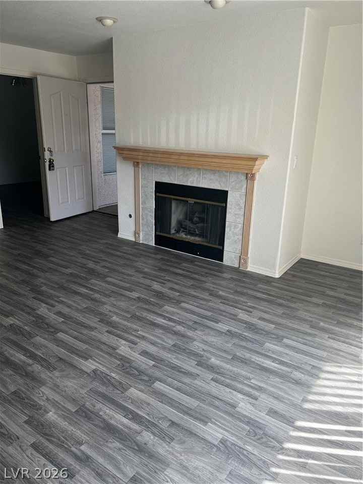 701 Capri Dr #11B