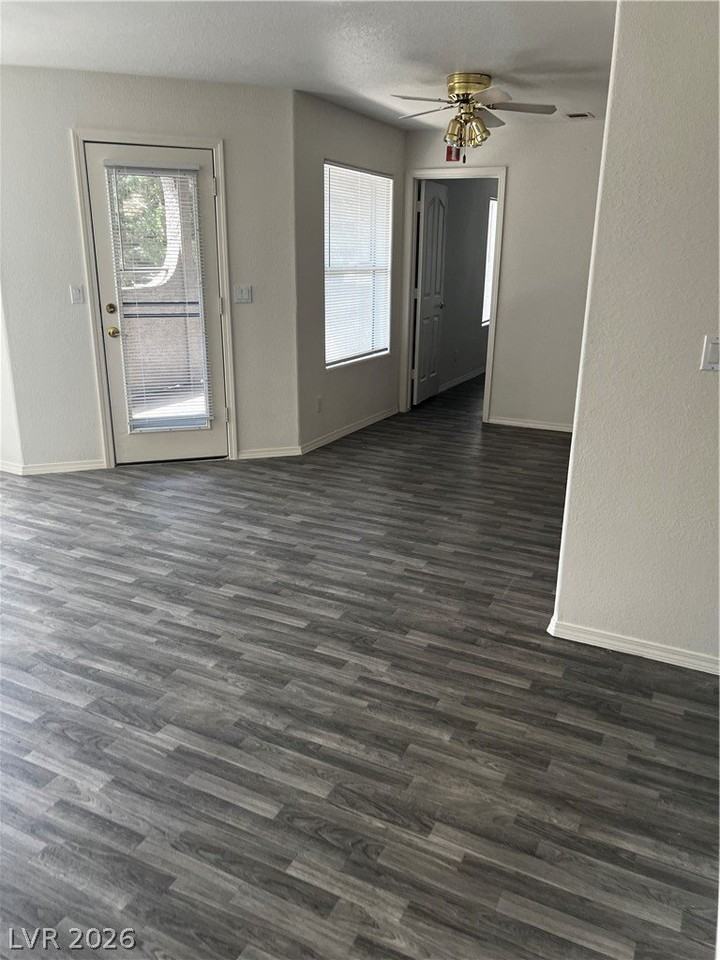 701 Capri Dr #11B - Photo 3 of 26