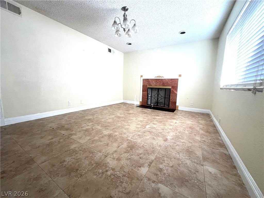 7054 Fenway Ave - Photo 3 of 31