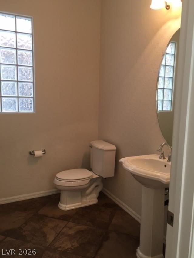 343 Hollins Hall St - Photo 6 of 21