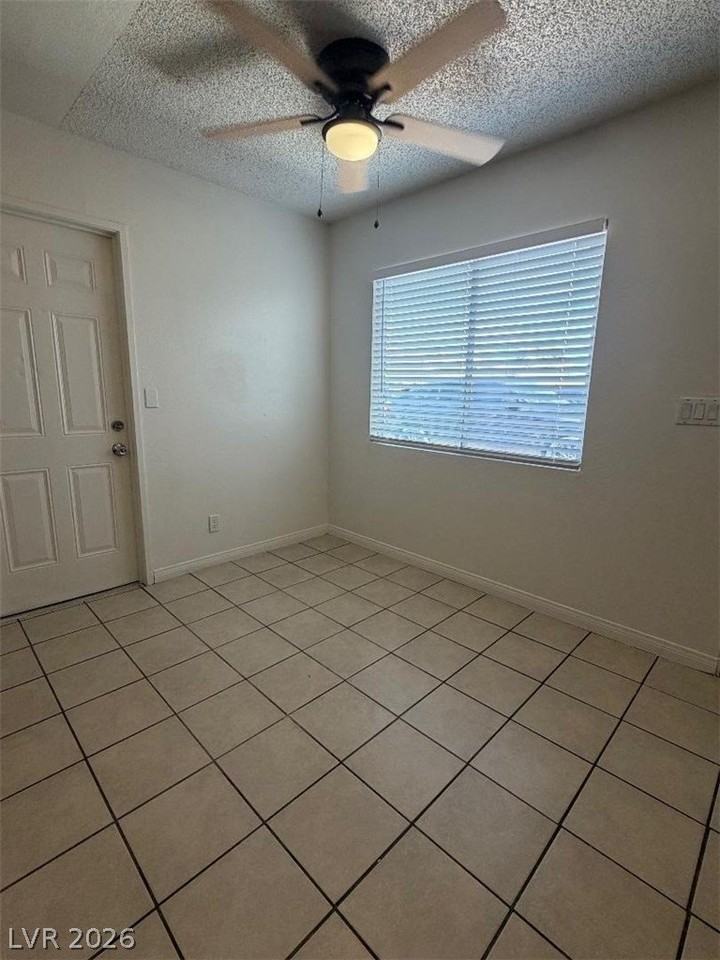 5218 Greene Ln #B - Photo 4 of 9