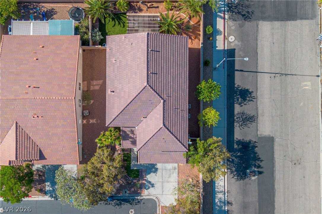 9983 Canyon Peak Dr - Photo 5 of 50