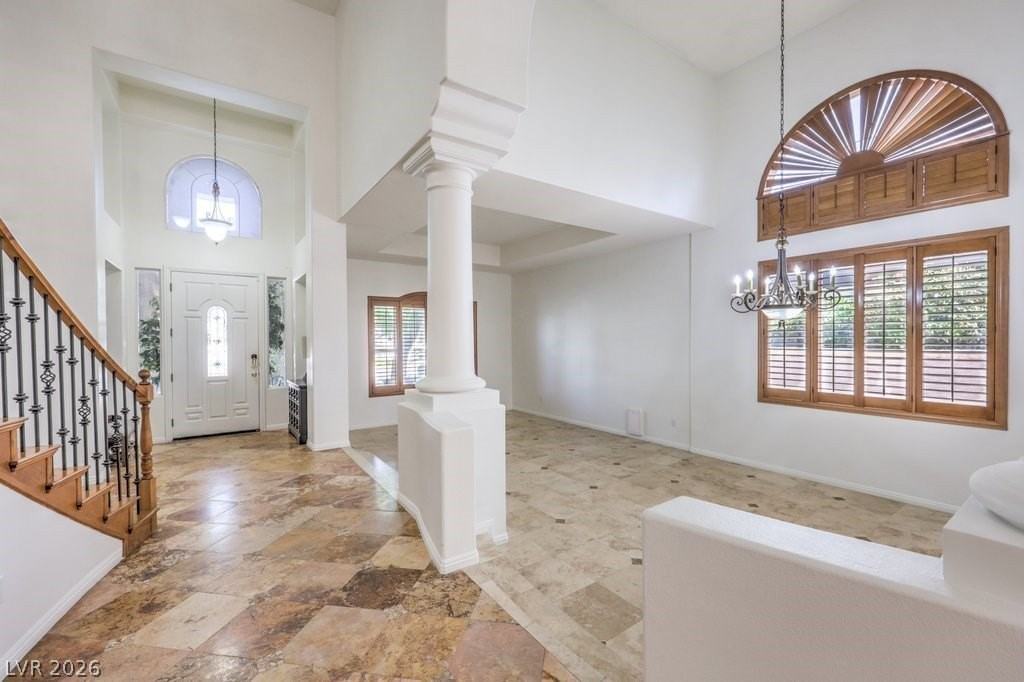305 Onyx Crest St - Photo 4 of 40