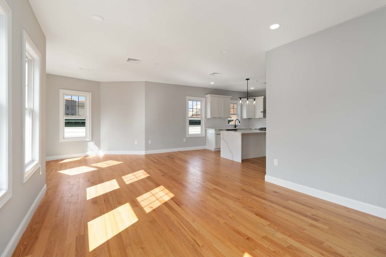 20 Alston St #20 - Photo 3 of 36