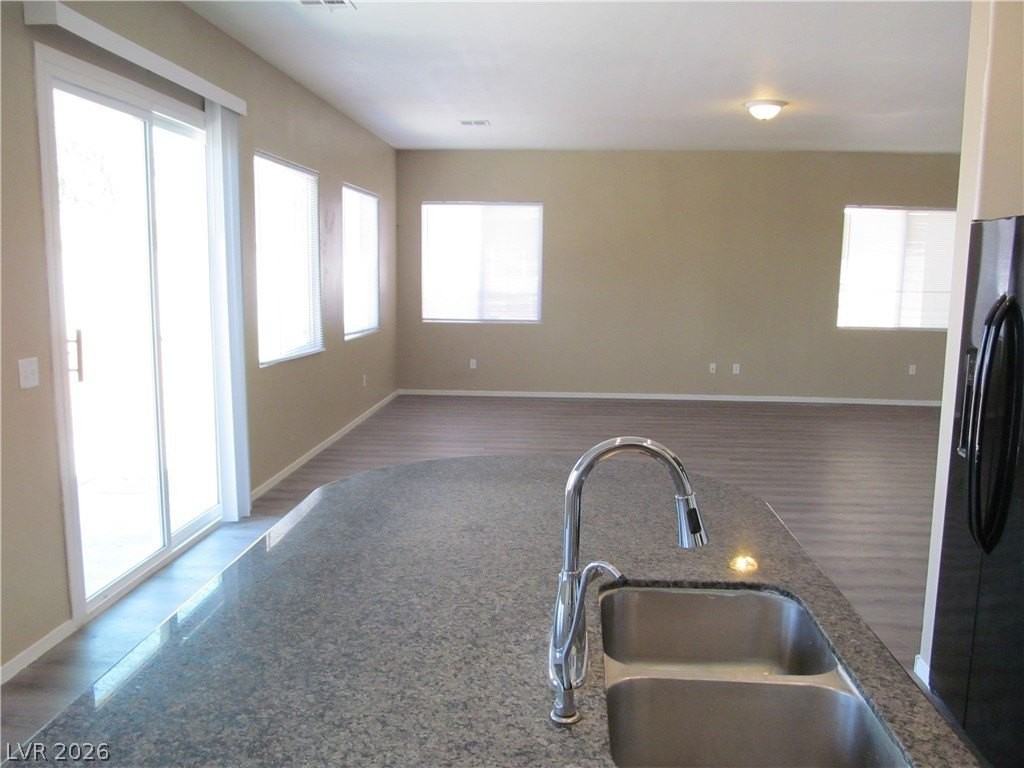 6646 Young Sky Ave - Photo 6 of 15