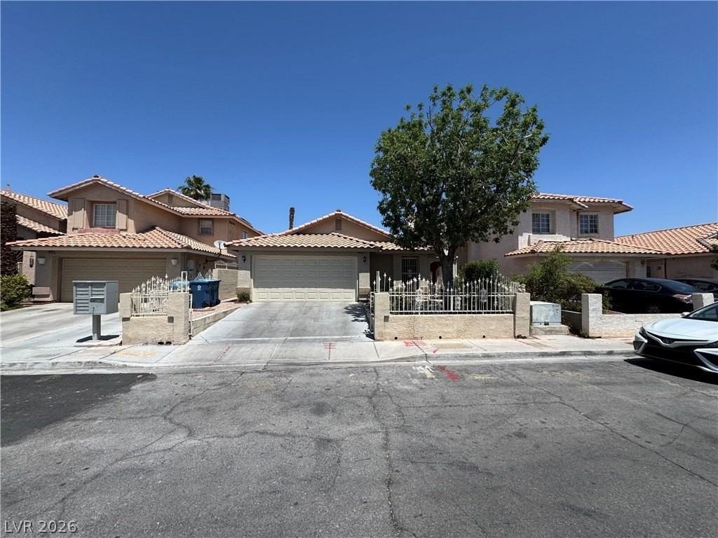 5534 Super Bowl Dr - Photo 2 of 28