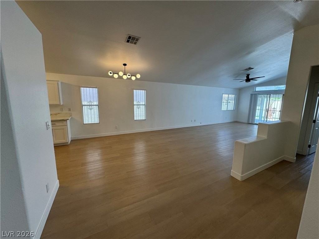 5534 Super Bowl Dr - Photo 7 of 28