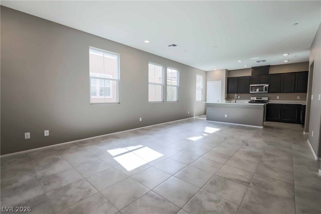 3167 Mckenna Dawn Ave - Photo 4 of 32