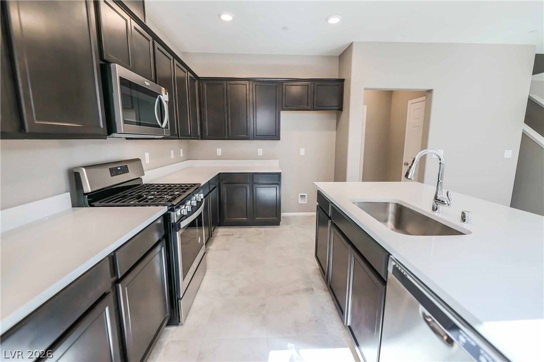 3167 Mckenna Dawn Ave - Photo 6 of 32