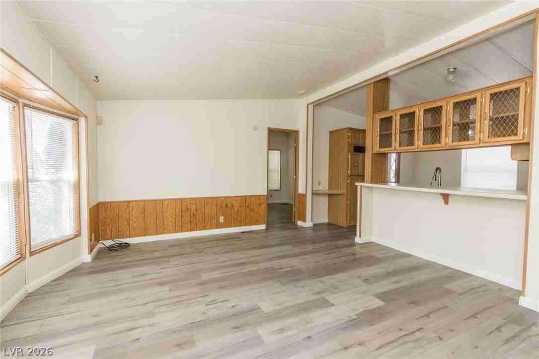 1130 E Mesquite Ave - Photo 3 of 33