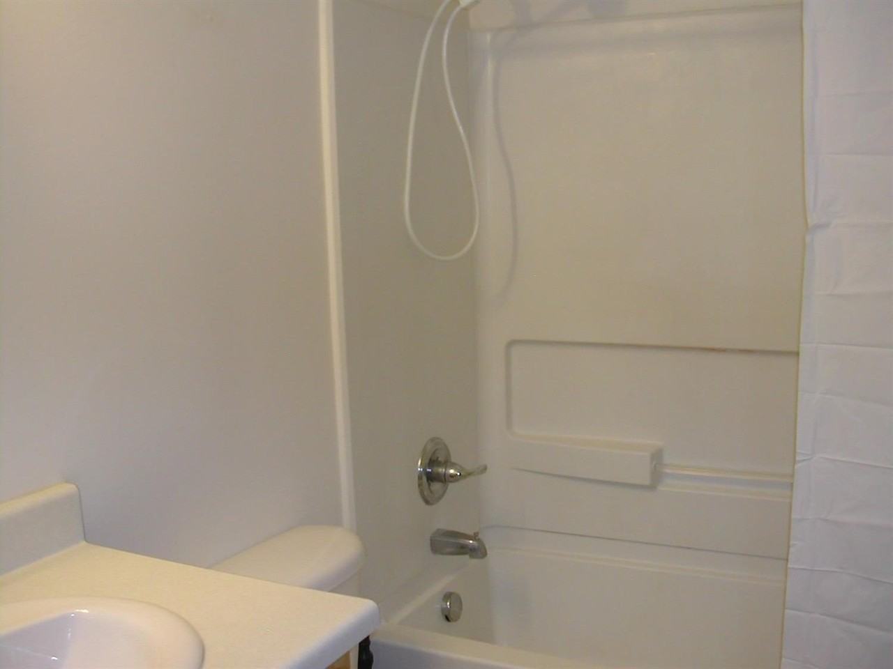 253 Brookridge Ct #1 - Photo 4 of 9