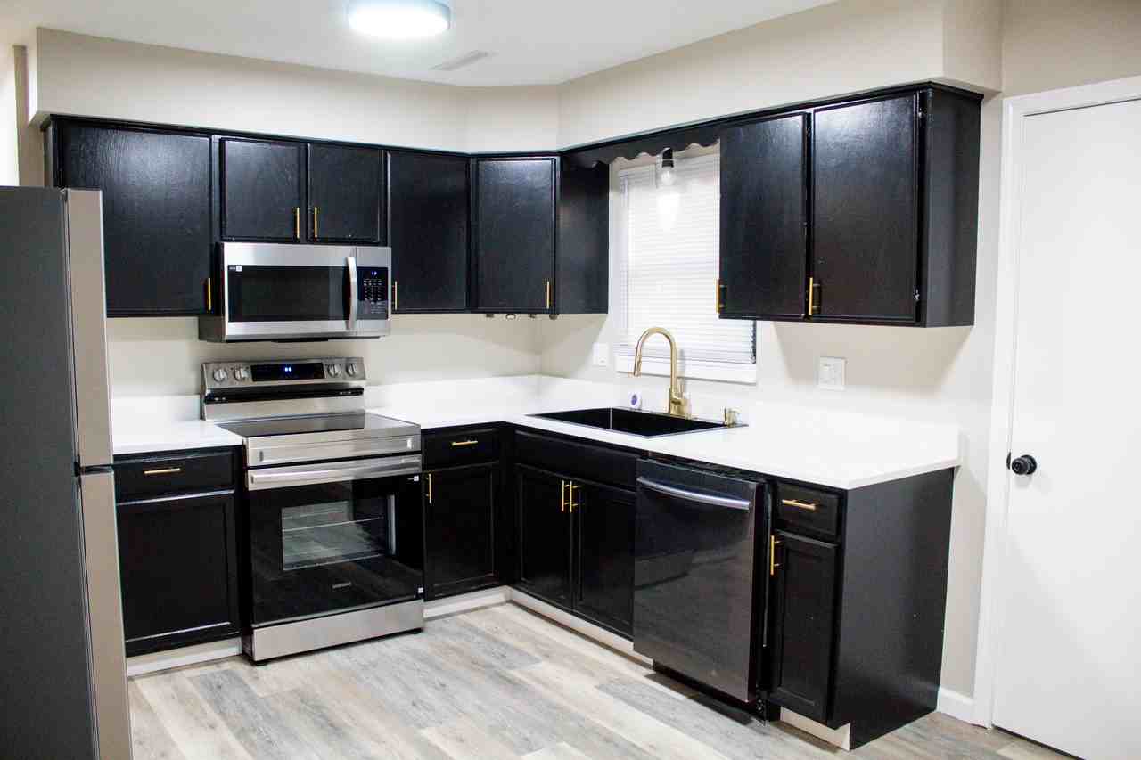 459 N Shiloh Ave #1 - Photo 6 of 20