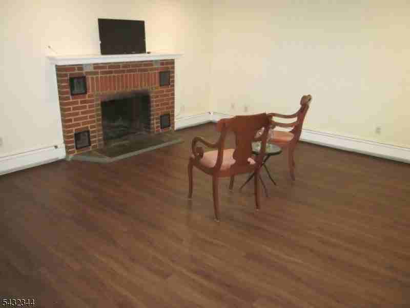 16 Shunpike Rd - Photo 6 of 15