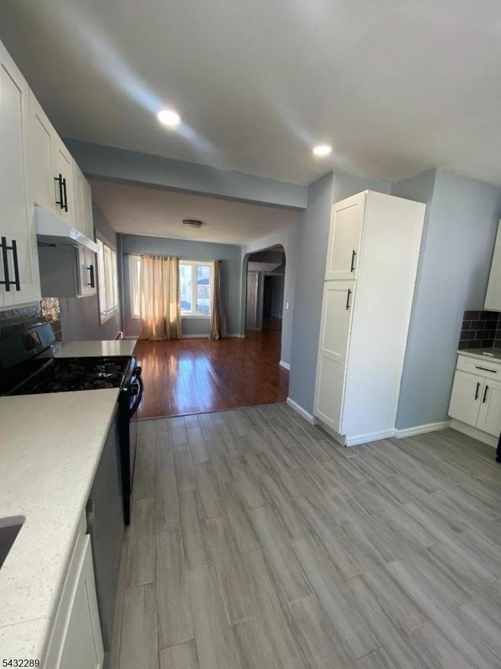 17 Walnut Ter - Photo 4 of 18