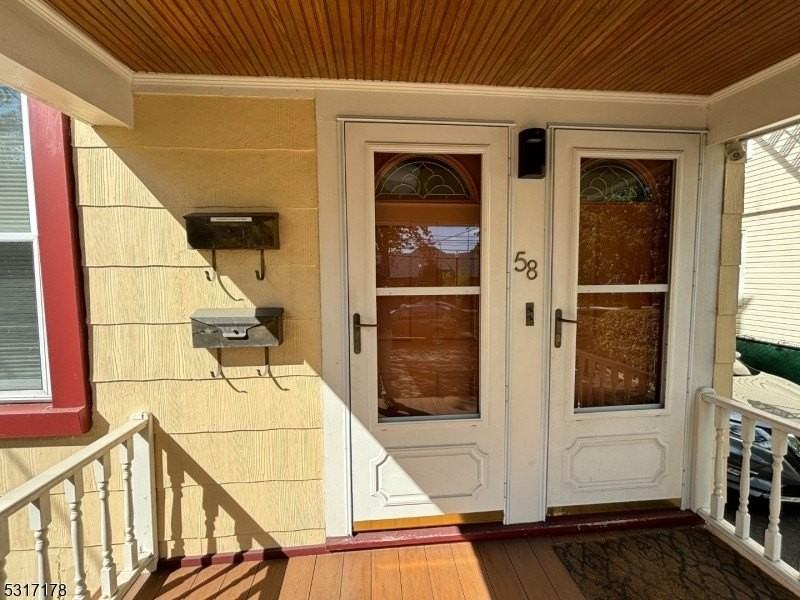 58 Maple Ave - Photo 2 of 13