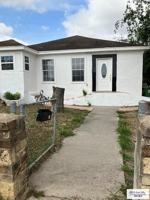 featured image of 30 W Monroe St