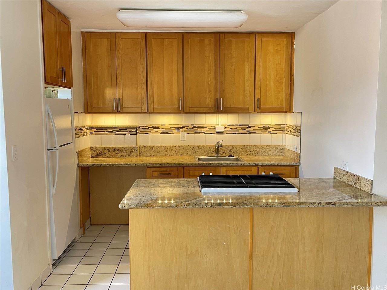 2050 Nuuanu Ave #209 - Photo 3 of 10